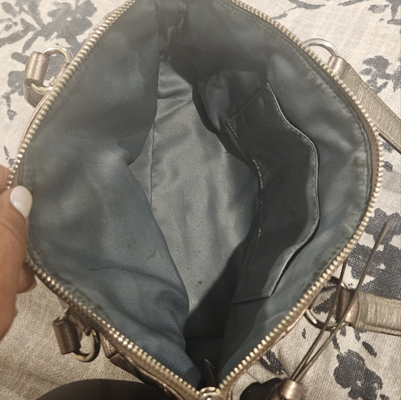 Stylish Metallic Coach Handbag - Picture 5 of 7